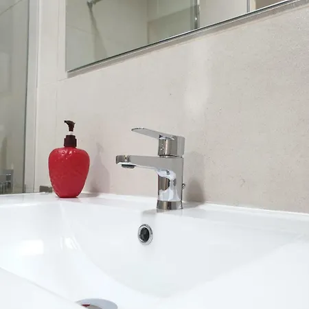 Cozy Well Located Tenerife Apartament *
